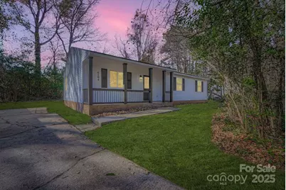 6104 Bridlewood Lane, Charlotte, NC 28215 - Photo 1