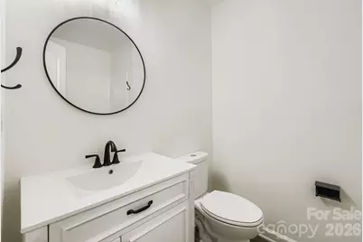 6104 Bridlewood Lane, Charlotte, NC 28215 - Photo 17