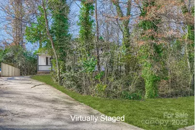 6104 Bridlewood Lane, Charlotte, NC 28215 - Photo 5