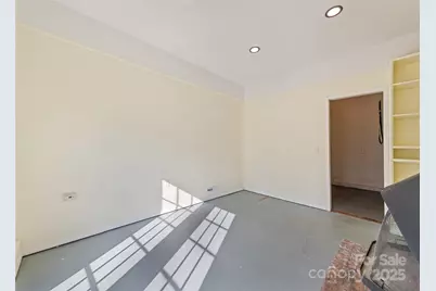 129 Willowbrook Road, Hendersonville, NC 28792 - Photo 21