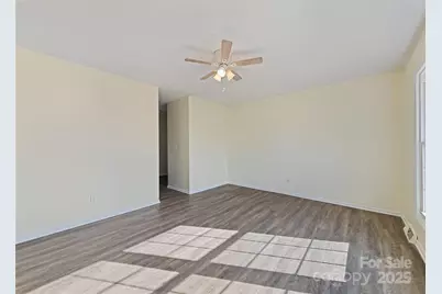 129 Willowbrook Road, Hendersonville, NC 28792 - Photo 5