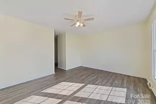 129 Willow Brook Rd, Hendersonville, NC 28792 - Photo 5