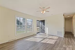 129 Willow Brook Rd, Hendersonville, NC 28792 - Photo 3