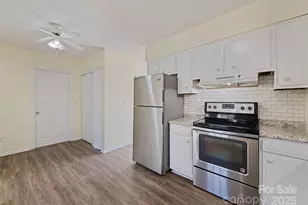 129 Willow Brook Rd, Hendersonville, NC 28792 - Photo 9