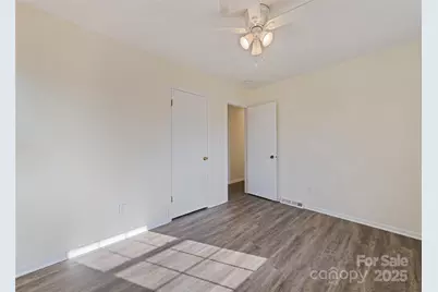 129 Willowbrook Road, Hendersonville, NC 28792 - Photo 17