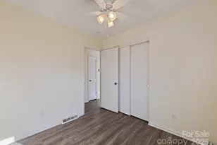 129 Willow Brook Rd, Hendersonville, NC 28792 - Photo 19