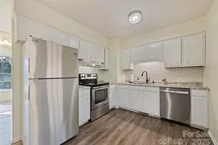 129 Willow Brook Rd, Hendersonville, NC 28792 - Photo 7