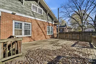 221 N Patterson St, Statesville, NC 28677 - Photo 29