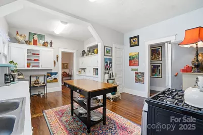 221 N Patterson Street, Statesville, NC 28677 - Photo 13