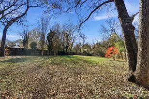 221 N Patterson St, Statesville, NC 28677 - Photo 33