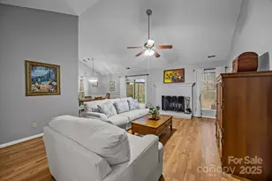 1600 Rocky Glen Ln, Charlotte, NC 28214 - Photo 5