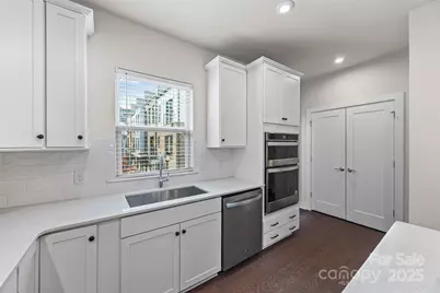 16034 Roscoe Lane, Charlotte, NC 28204 - Photo 17