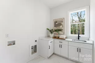 2017 South St, Charlotte, NC 28208 - Photo 15