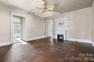 319 N Linwood Ave, Charlotte, NC 28216 - Photo 9