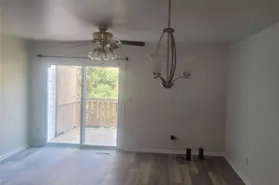 2830 Hosta Dr, Charlotte, NC 28269 - Photo 3