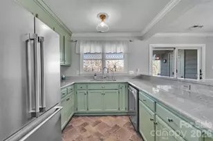 1741 Robinwood Rd, Gastonia, NC 28054 - Photo 9