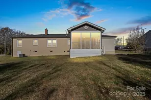 492 14th Ave NE, Hickory, NC 28601 - Photo 19