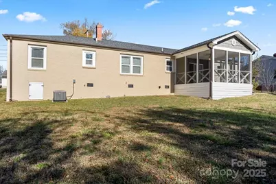 492 14th Avenue NE, Hickory, NC 28601 - Photo 21