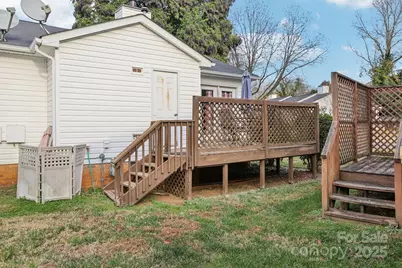 6042 Crape Myrtle Lane, Charlotte, NC 28216 - Photo 5