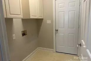 1000 Millwright Ln, Matthews, NC 28104 - Photo 5