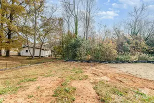 510 Mill St, Lowell, NC 28098 - Photo 29