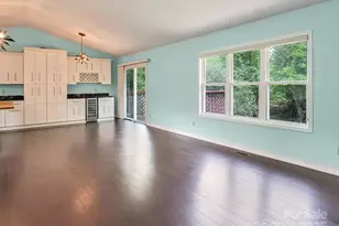 14 Spring Lake Dr, Fletcher, NC 28732 - Photo 11