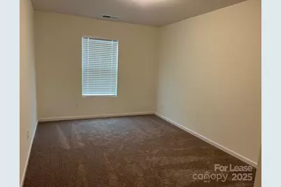 8104 Ramsburg Drive, Charlotte, NC 28269 - Photo 7