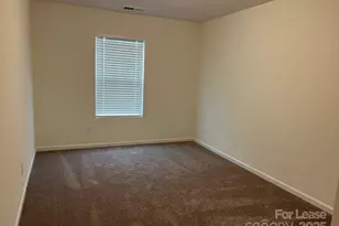 8104 Ramsburg Dr, Charlotte, NC 28269 - Photo 7