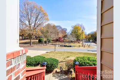 1001 West Circle, Gastonia, NC 28054 - Photo 9