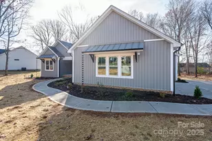 1928 Friendly Ln, Newton, NC 28658 - Photo 13