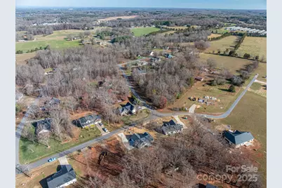 1928 Friendly Lane, Newton, NC 28658 - Photo 5