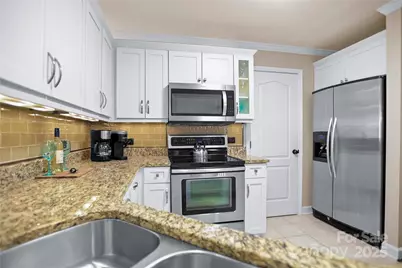 18525 Harborside Drive, Cornelius, NC 28031 - Photo 11