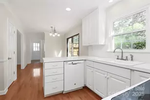 7501 Folger Dr, Charlotte, NC 28226 - Photo 7