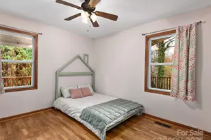 7 Wilson Creek Dr, Asheville, NC 28803 - Photo 15