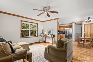 7 Wilson Creek Dr, Asheville, NC 28803 - Photo 5