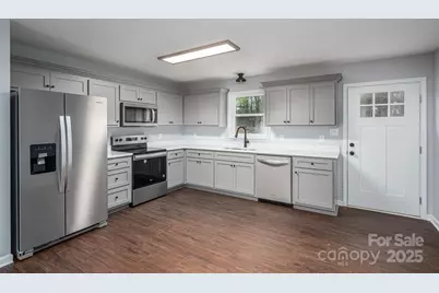 519 N State Street, Lincolnton, NC 28092 - Photo 5