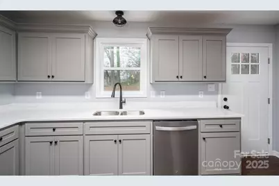 519 N State Street, Lincolnton, NC 28092 - Photo 11