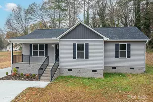 519 N State St, Lincolnton, NC 28092 - Photo 3