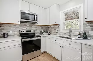 303 Ellenwood Dr, Albemarle, NC 28001 - Photo 17