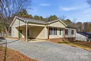 303 Ellenwood Dr, Albemarle, NC 28001 - Photo 5