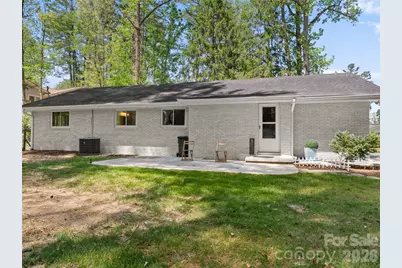 1110 3rd Avenue W #multiple, Hendersonville, NC 28739 - Photo 9