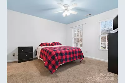 3047 Meadow Knoll Drive, Charlotte, NC 28269 - Photo 19