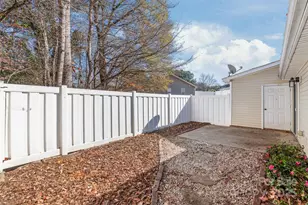 112 Dujon Ct, Mount Holly, NC 28120 - Photo 25