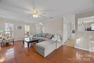 135 Shade Tree Cir, Fort Mill, SC 29715 - Photo 5