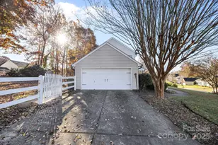 135 Shade Tree Cir, Fort Mill, SC 29715 - Photo 29