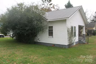 122 Dillashaw Drive, Forest City, NC 28043 - Photo 5