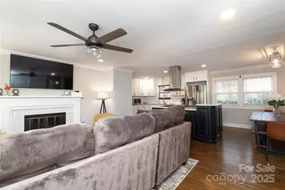 3801 Sudbury Road, Charlotte, NC 28205 - Photo 5