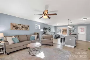 1513 University Dr, Lancaster, SC 29720 - Photo 1