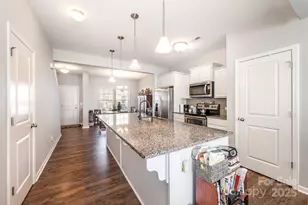 104 Blackstone Ct, Statesville, NC 28677 - Photo 5