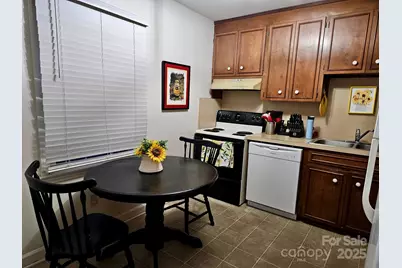 1335 12th Street Drive NW #12, Hickory, NC 28601 - Photo 3